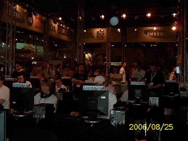 GNGWC Shot-Online 2006 European Regional Final8